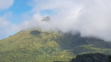 Le Mont Pelé vue du Morne